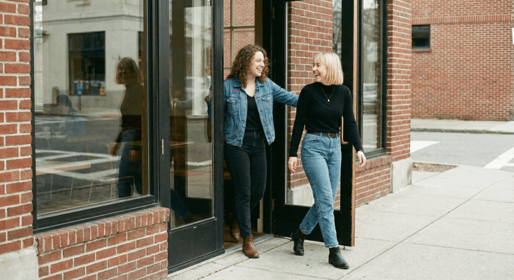 Sending bi signals can be as simple as wearing a bisexual flag pin.